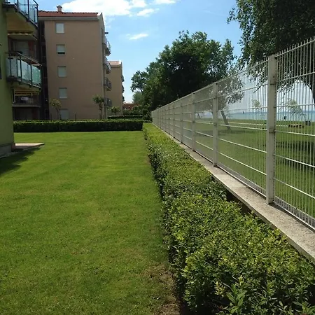 Beszedes 59 Ii. Apartman * שיופוק